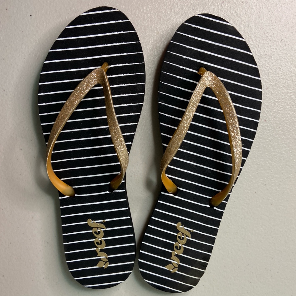 NWOT Reef Seaside Sandals